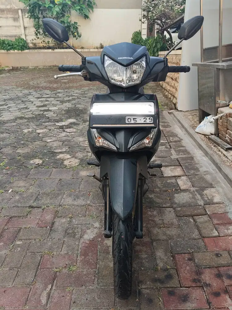 Supra X 125 cc hitam doff