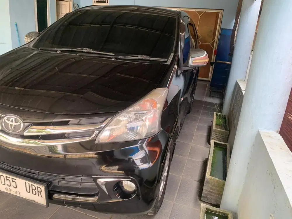 Jual Avanza Hitam Matic 2012