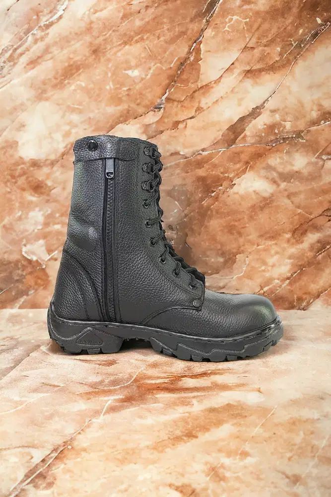 Nyaman Sepatu safety murah Bekasi