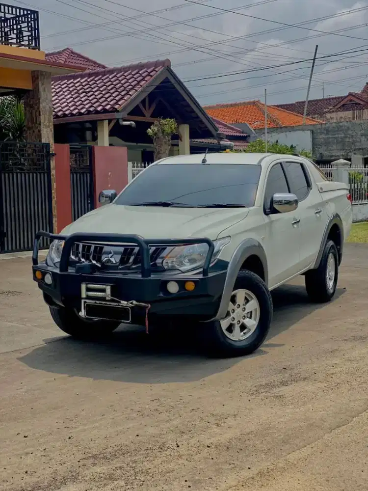 Mitsubishi Triton Double Cabin 2017 Low Km