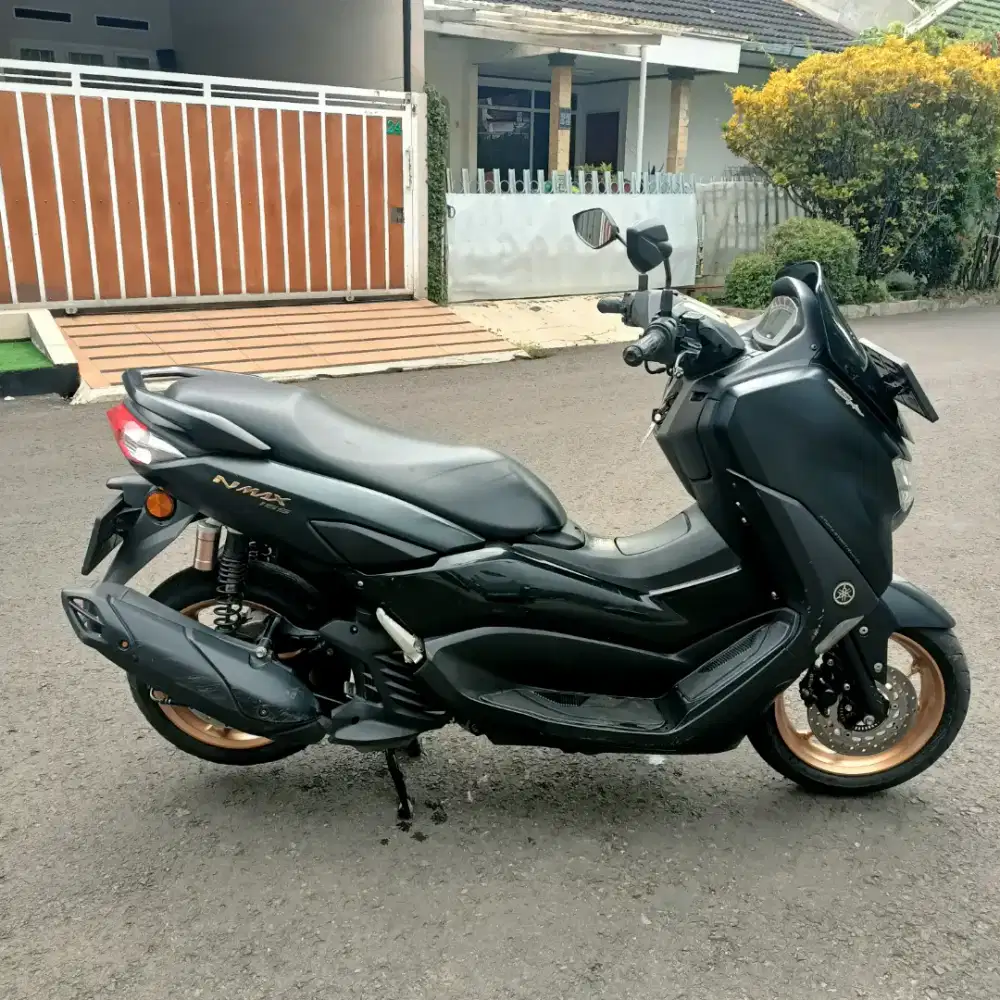 Yamaha N MAX 2022 mulus