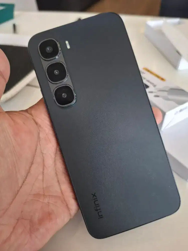 Infinix Hot 60 Pro