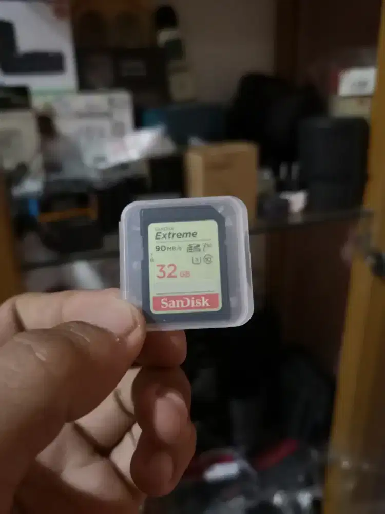 MEMORI KAMERA SDHC SANDISK EXTREME 32GB