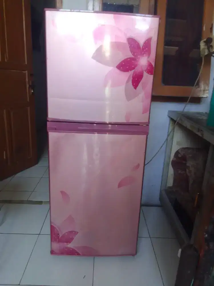 Kulkas Sharp normal dingin Joss mantab