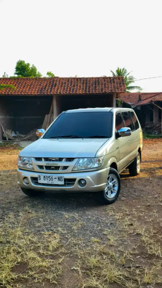 Isuzu Panther LS 2.5 Non Turbo 2005 Manual