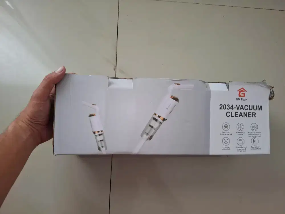 Vacuum Cleaner GM Bear 2304