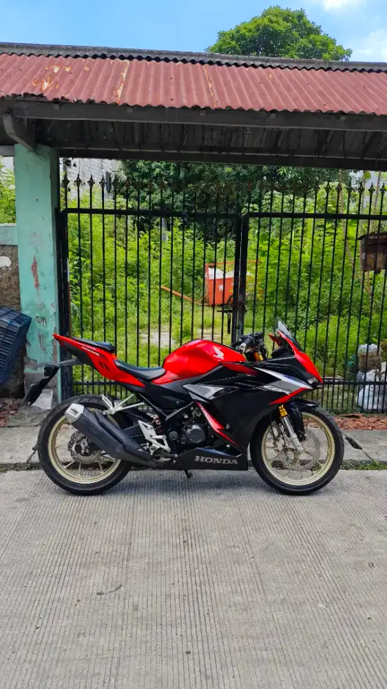 Honda CBR 150R K45R 2021