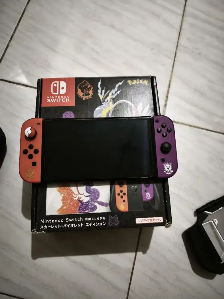 Nintendo Switch Oled 1TB Pokemon Edition