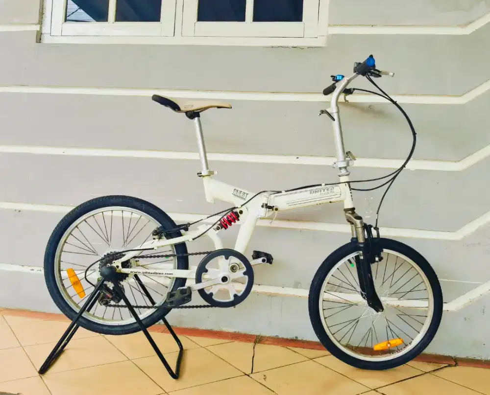 Sepeda lipat merek united quest uk'20 hrg 620rb net