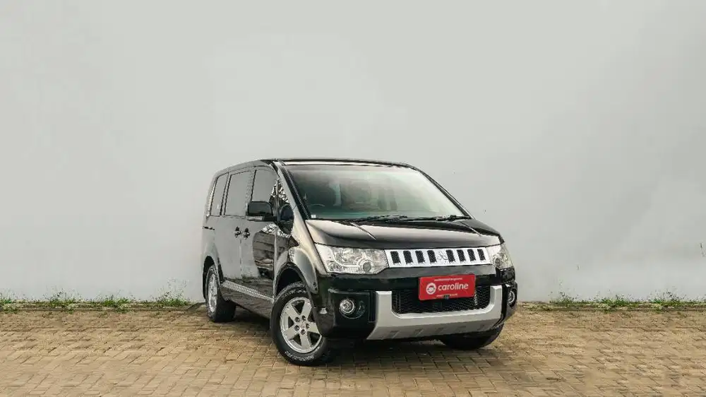 MTISUBISHI DELICA D5 2.0 - GARANSI 1 TAHUN