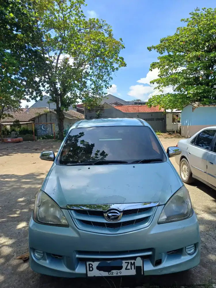 Xenia Li 1000cc MT tahun 2008