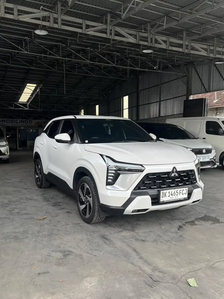 Mitsubishi XForce Ultimate 2024 AsliBali Putih Mulus Terawat