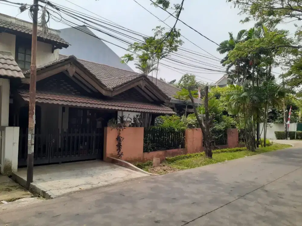Dijual Rumah Tua harga miring daerah Bintaro