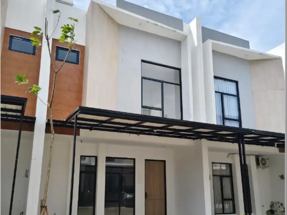 Rumah 2 Lantai Bangunan Rapih di Bintaro Jombang