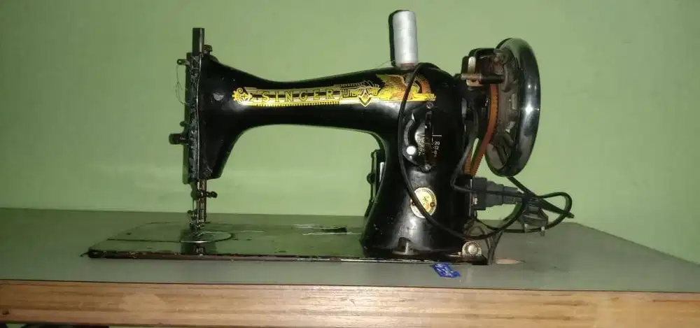 Dijual Mesin Jahit Merk Singer