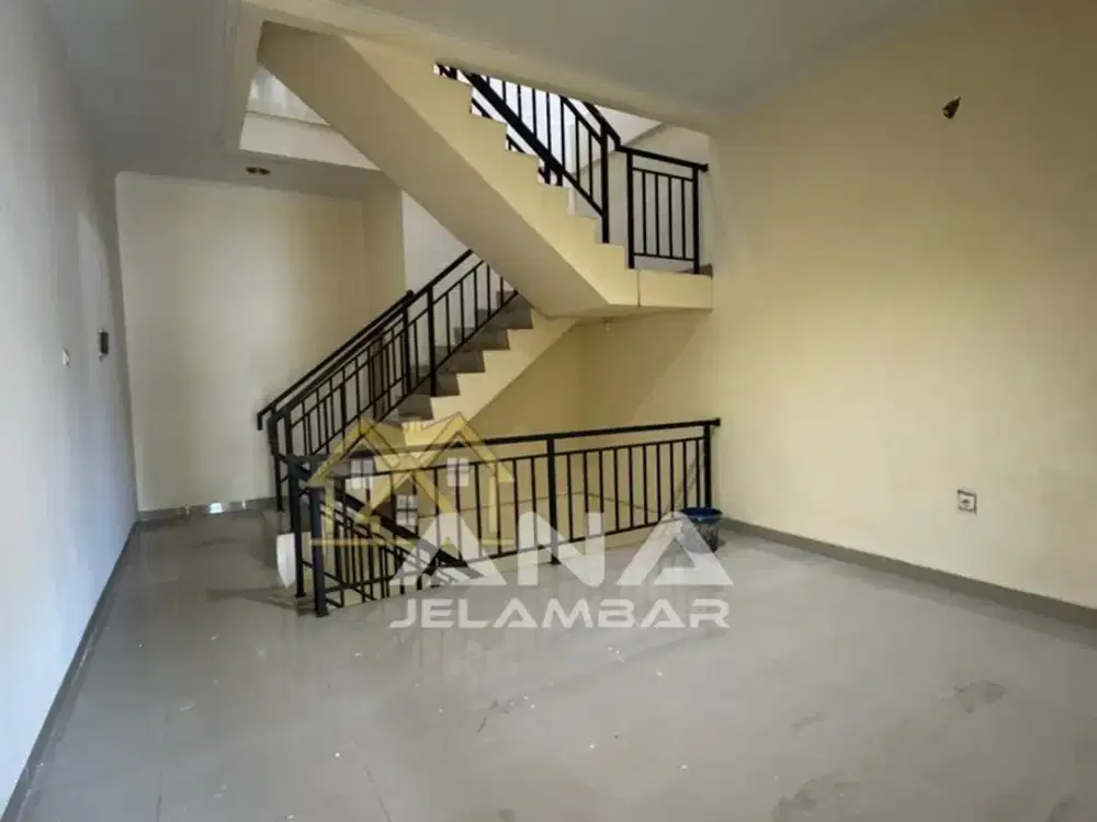 ANA RUMAH UK 4.5X16M ADA 2 UNIT GANDENG DI JELAMBAR ra