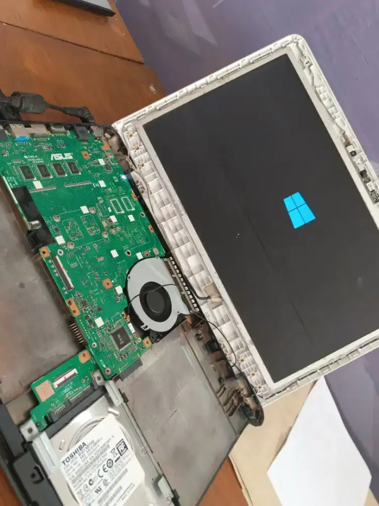 Saya Teknisi Mencari Loker Toko Servis Komputer & Laptop