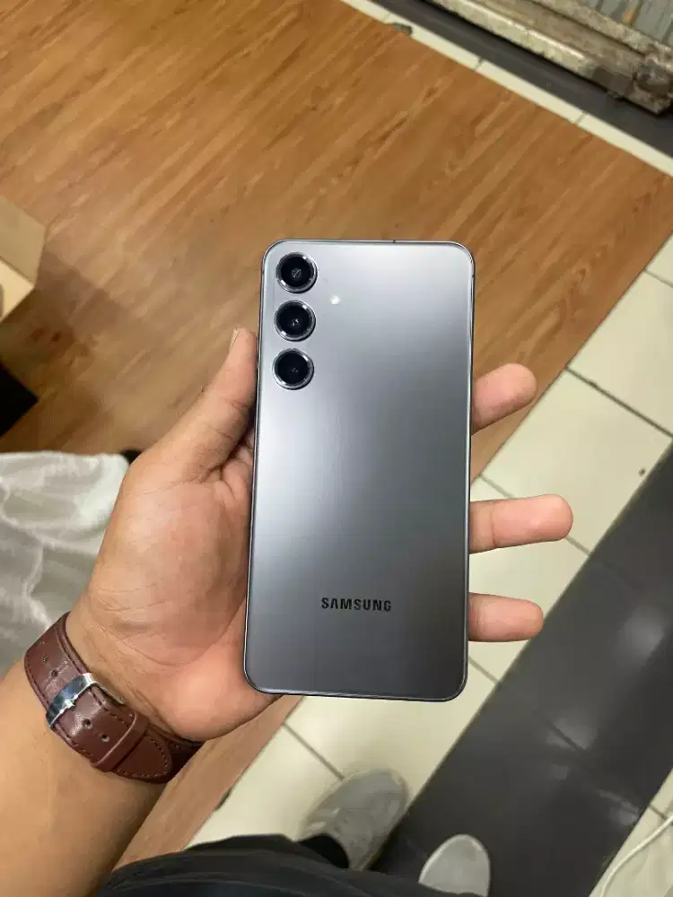 Galaxy s24+ 12/256Gb