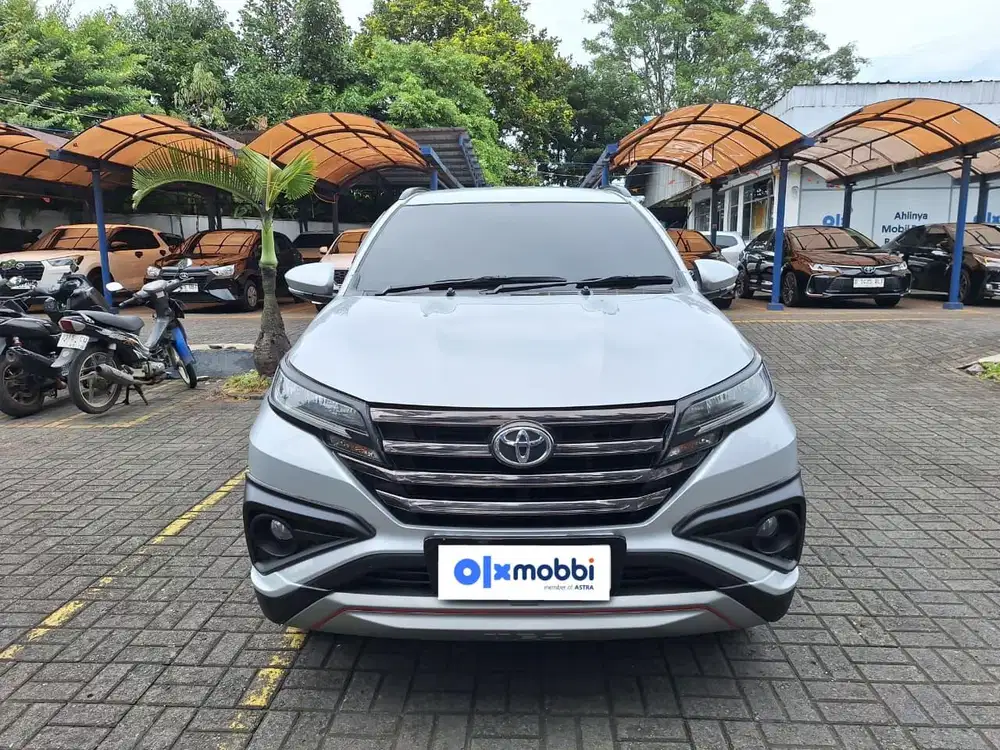 Pajak Panjang Toyota Rush S 1.5 AT 2020 Silver Mulus Termurah