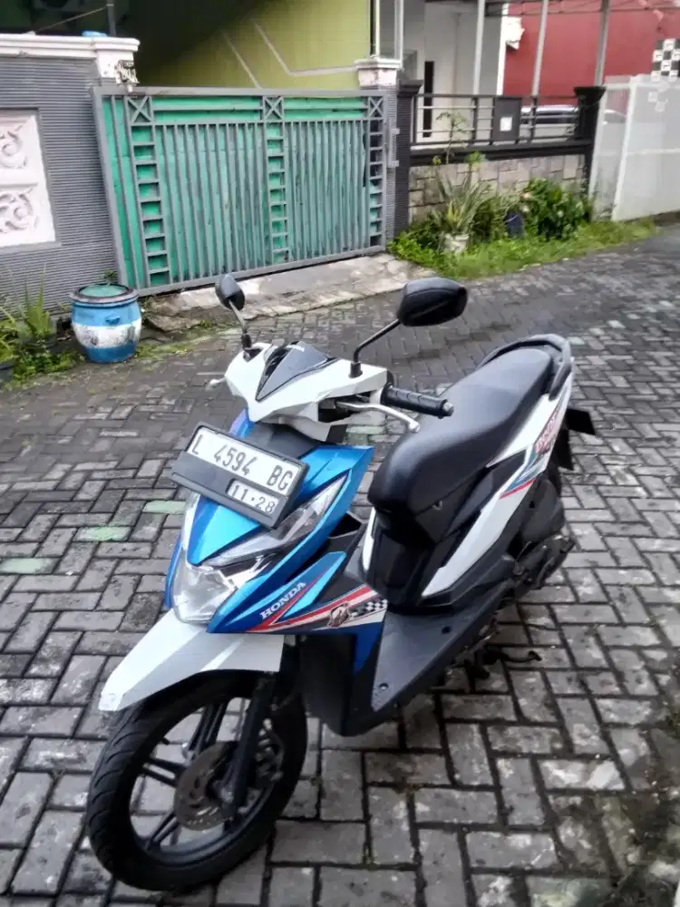Honda beat Samsat Ketintang thn 2018 harga 12 jt saja
