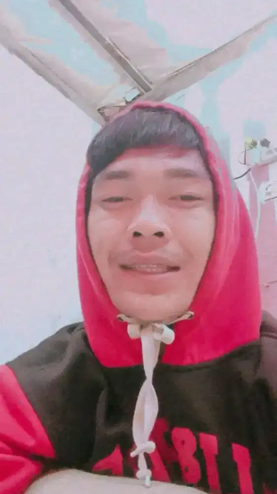 Nyari kerjaan apa ajh yang penting halal