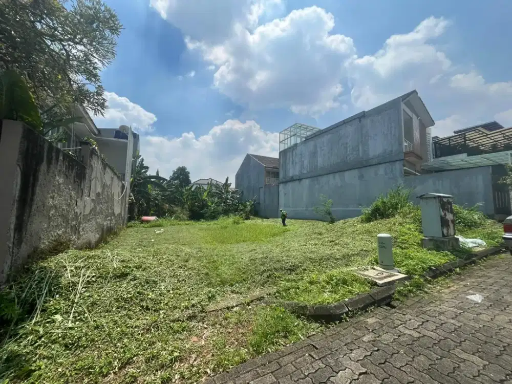 Tanah Siap Bangun Dalam Komplek Asri, Nyaman & Strategis di Cinere