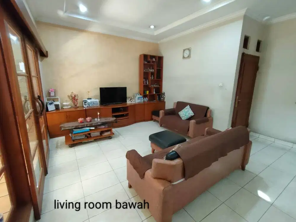 Dijual Cepat Rumah 2 Lantai di Batununggal Indah Bandung