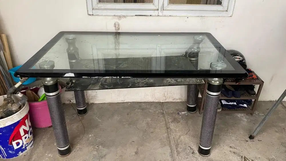 Dijual meja kaca 350.000