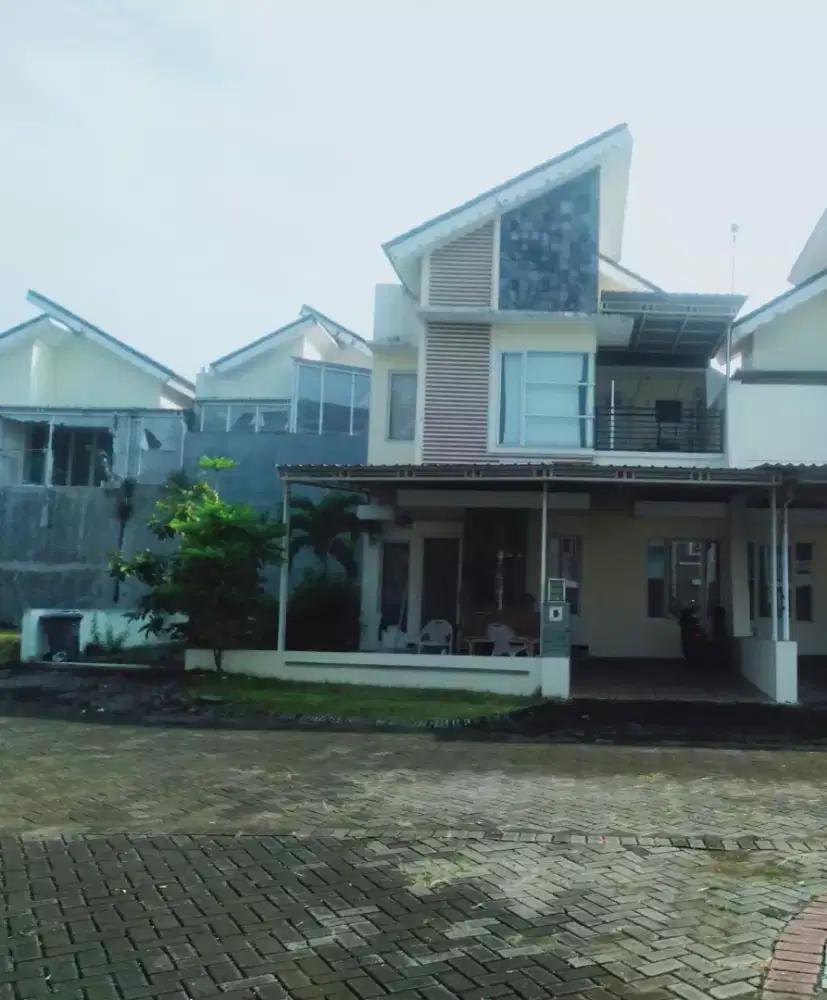 Rumah dijual (Harga bisa nego bebas)
