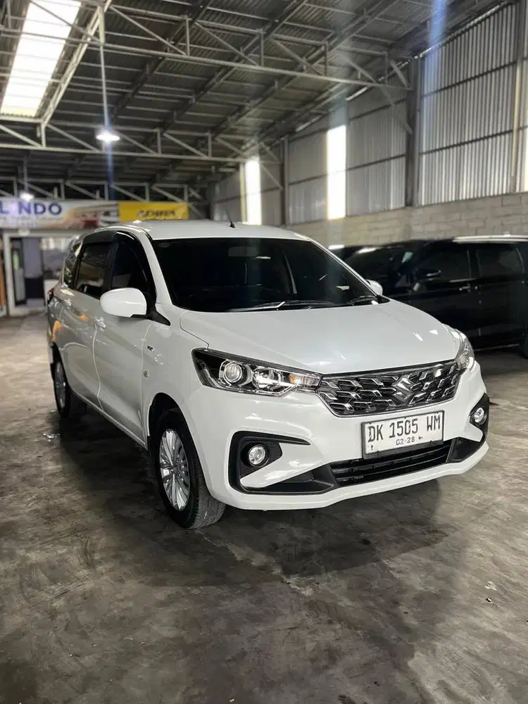 Suzuki Ertiga GL 2022 Matic Putih Terawat