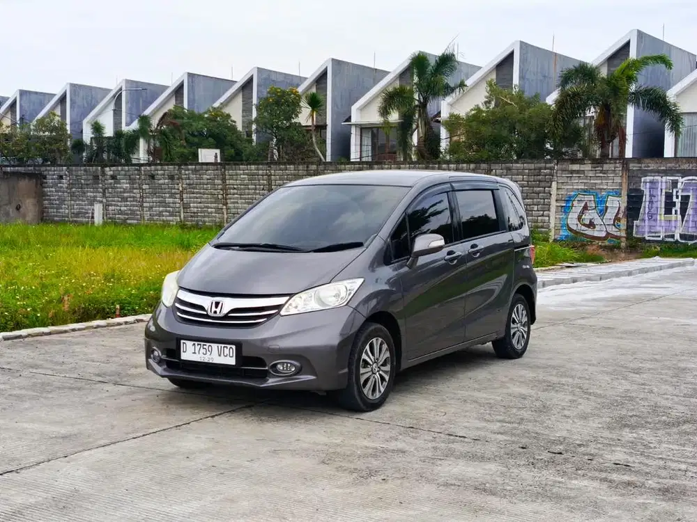 Honda Freed SD 2015 Automatic