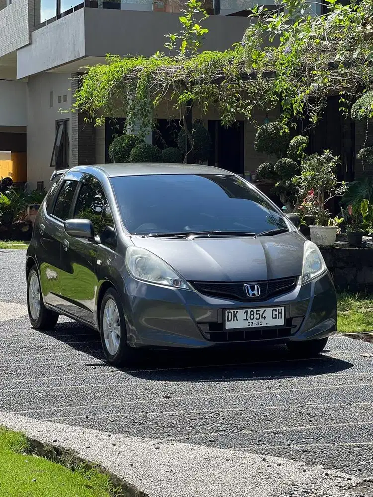 Honda Jazz Matic 2012 Abu Abu Mulus