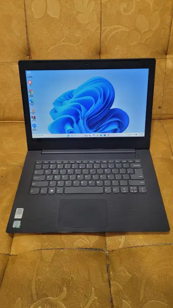 Laptop lenovo v130-14ikb core i3-7020
