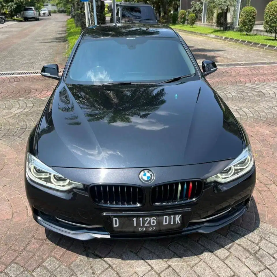 BMW 320i F30 LCI Sport Matic 2016 FACELIFT DP Minim Kredit Murah
