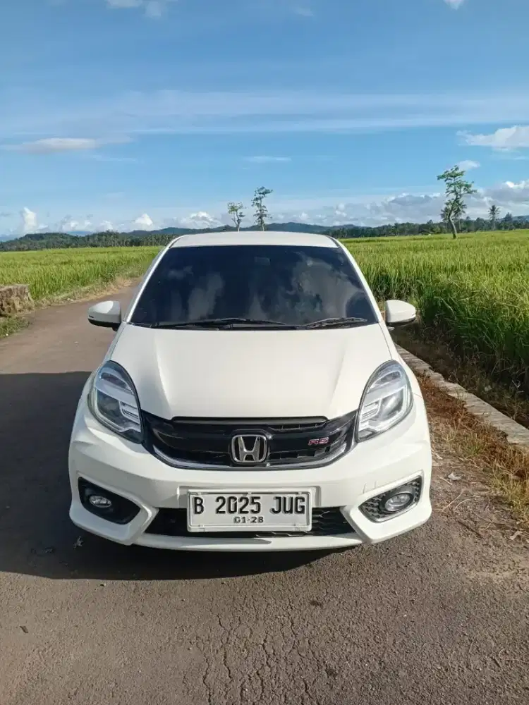 Brio RS 2017 warna putih