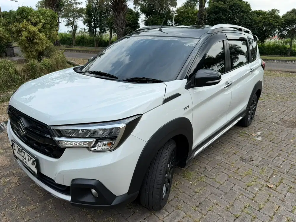 Suzuki XL7 Alpha Hybrid AT 2024