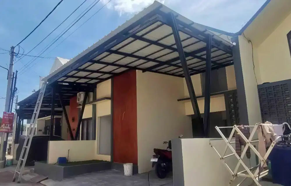 Kanopi baja ringan dan garasi