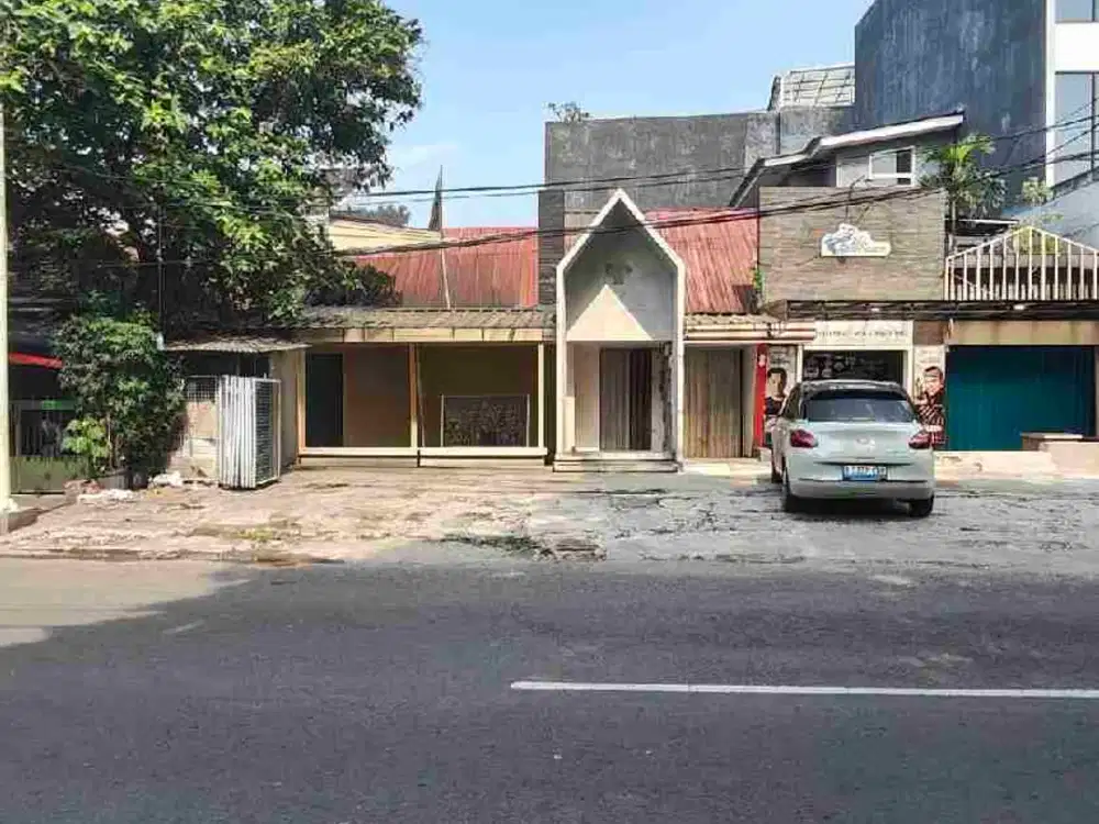 Rumah Usaha Strategis di Akses 2 jalan besar, cocok buat usaha Cafe dan F&B lainnya di Tebet, Jaksel