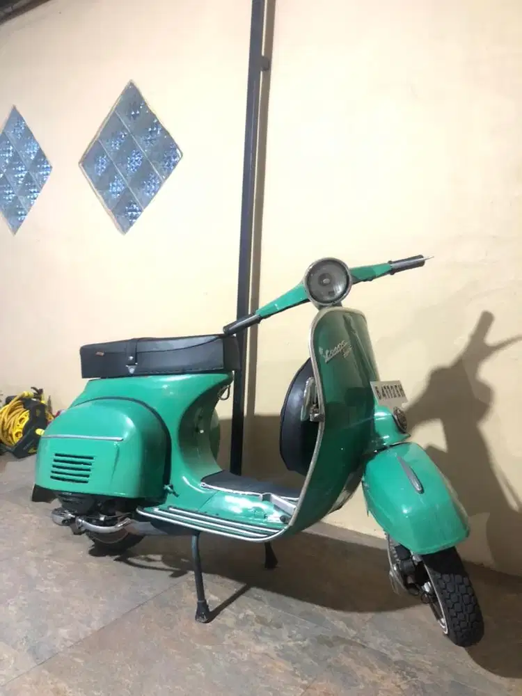 DI JUAL VESPA SUPER 1974 FULL RESTORASI
