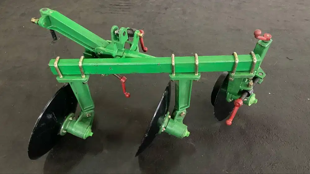 Alat Bajak Tanah Disc Plough 2 Mata untuk traktor roda 2 hand traktor