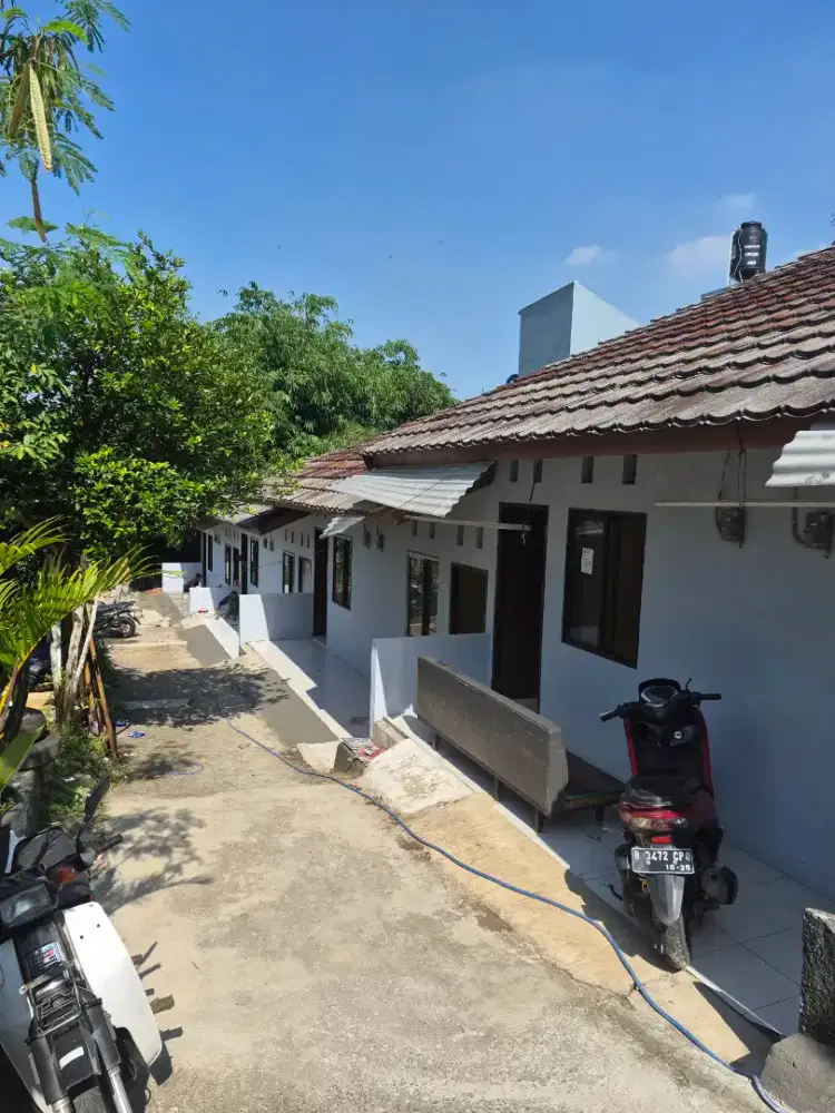 Disewakan rumah petak 3 sekat