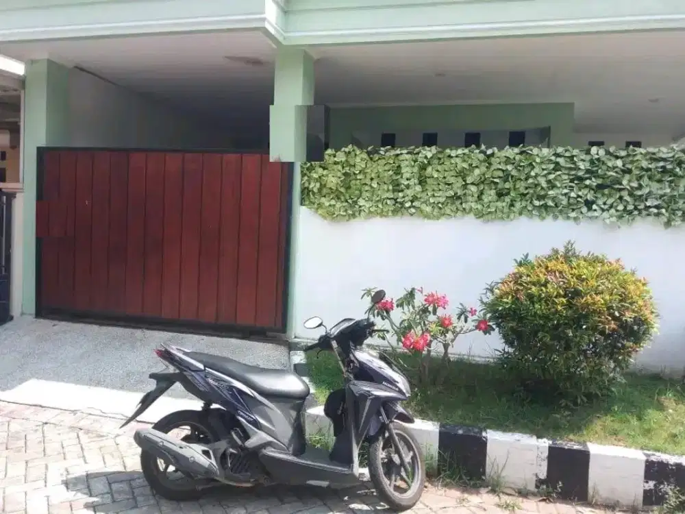 DIJUAL RUMAH TAMAN WIGUNA SELATAN SURABAYA RON.A341