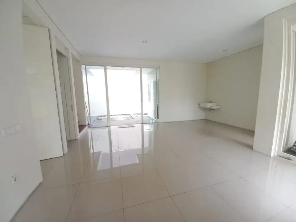 Buyer Only Rumah Taman Puspa Raya, Citraland Surabaya Barat