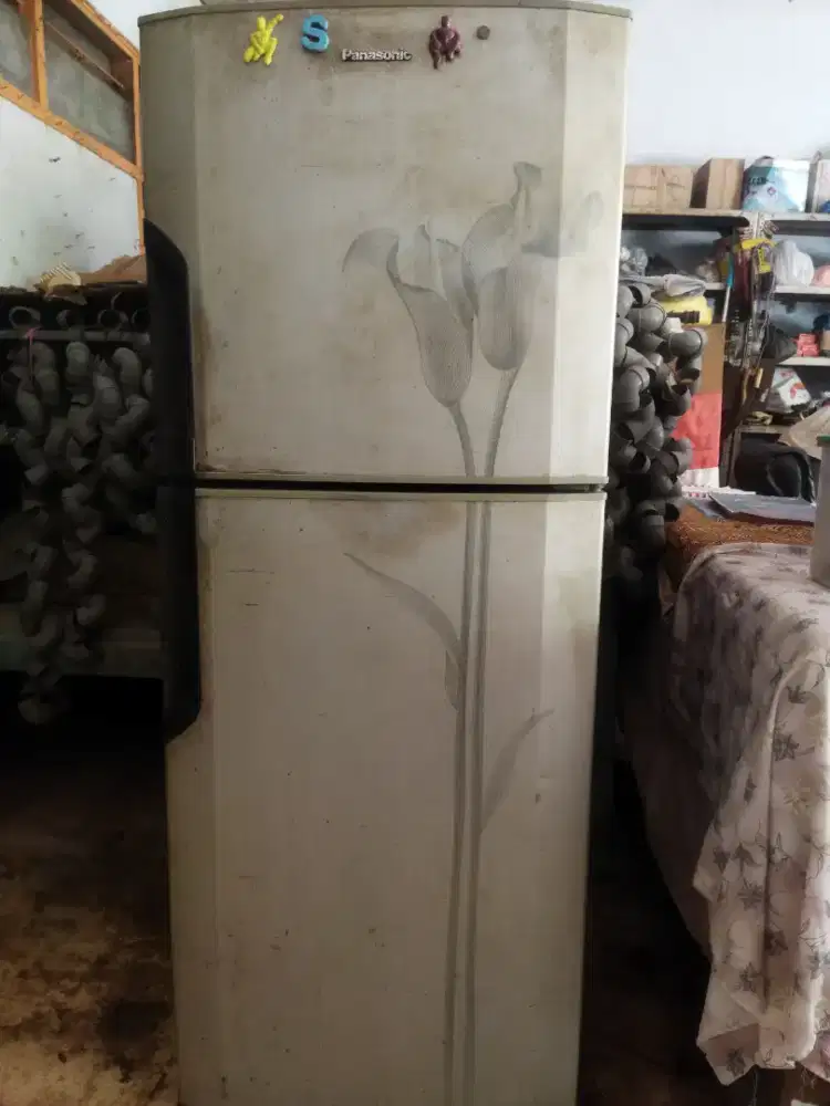 Kulkas 2 pintu merk panasonic