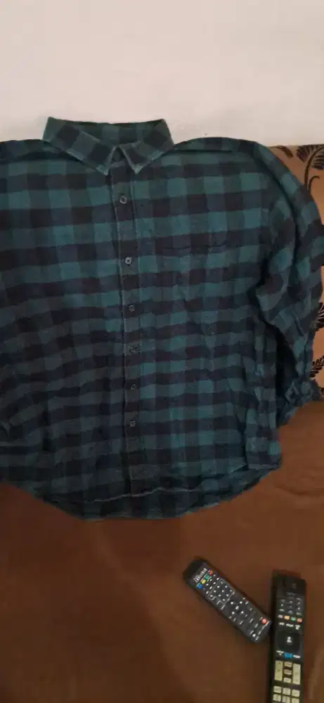 Kemeja uniqlo size L