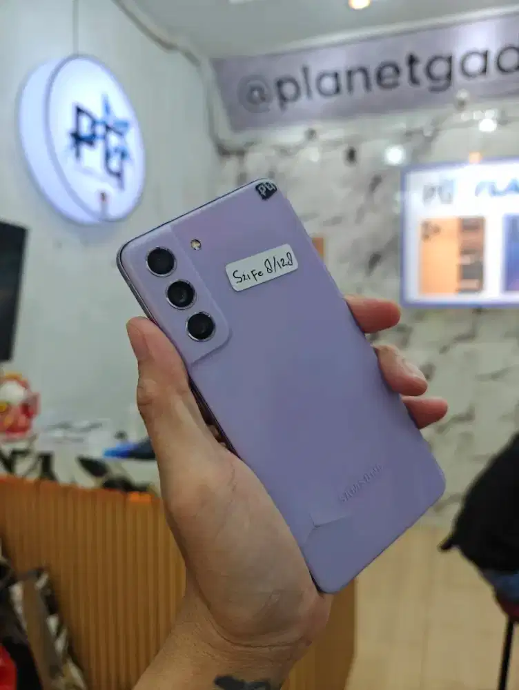 Samsung S21 fe MINUS GARIS 1