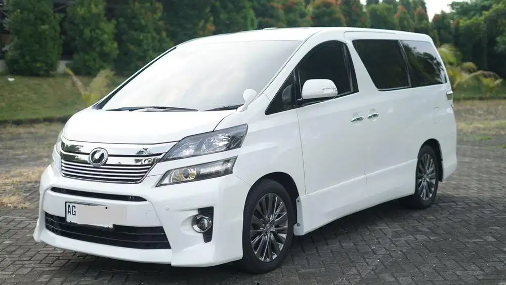 Vellfire tipe Z 2.4 AT