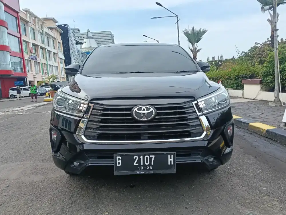 Toyota Innova V 2.4 A/T Diesel 2021