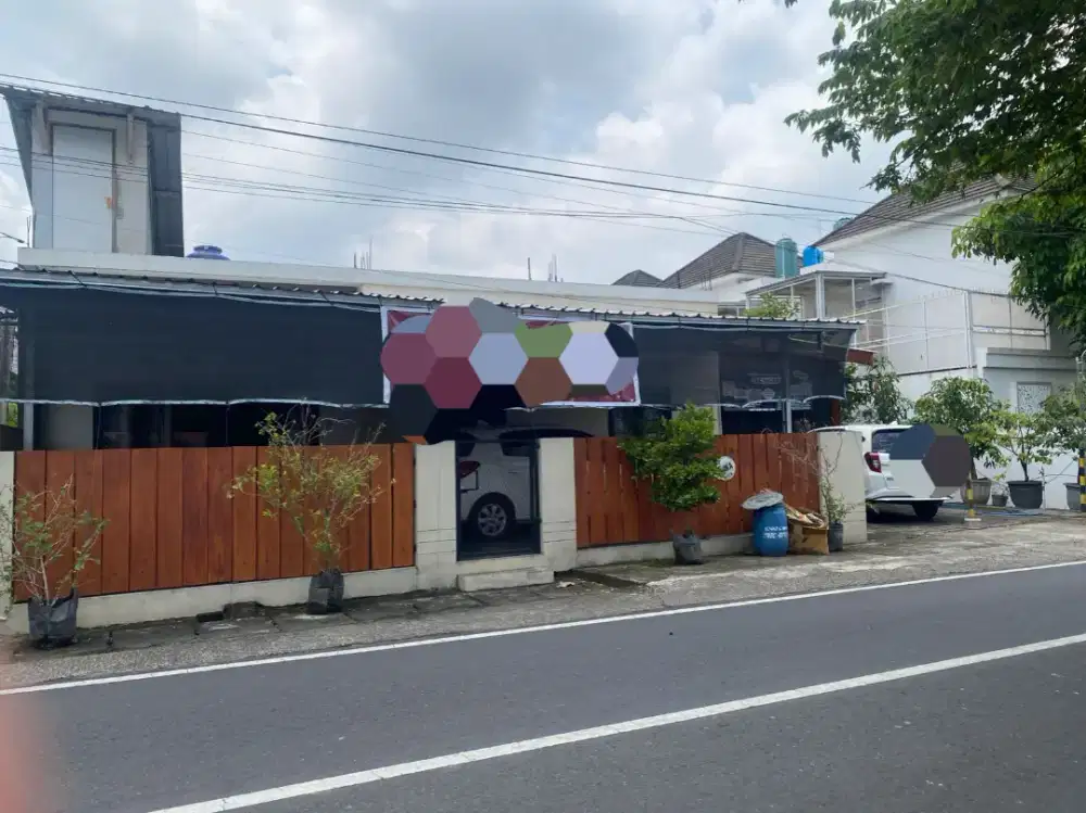 Disewakan Ruang Usaha dan Rumah