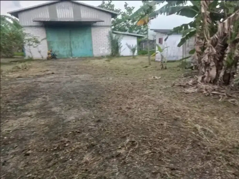 Dijual gudang di jl raya klapanunggal gunung putri bogor.